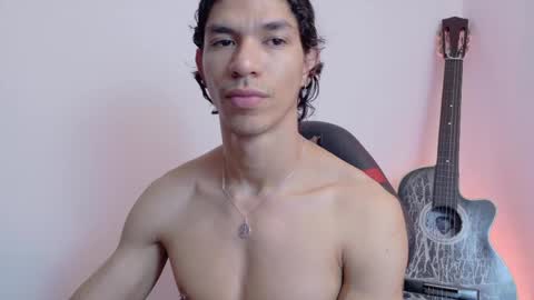 willy_veins online show from May 9, 1:16 pm