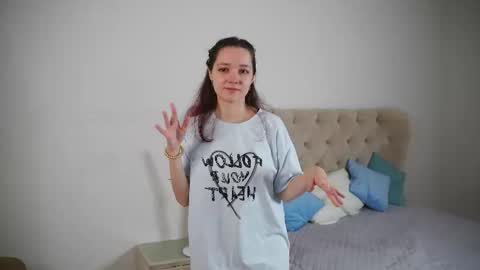 Snapshot of wilmavitanza chatting on September 17, 4:14 am for u Alise online show from September 17, 4:14 am