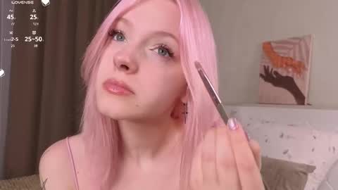 Snapshot of wilonebute chatting on January 10, 1:07 am Mary online show from January 10, 1:07 am