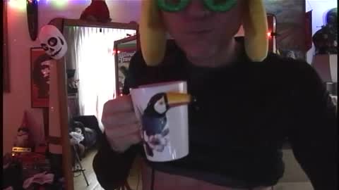 Snapshot of wimpie249157 chatting on December 14, 9:25 am Wimpie online show from December 14, 9:25 am