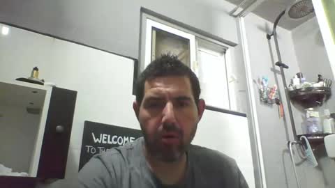 Snapshot of windowpane5 chatting on December 23, 11:49 pm windowpane online show from December 23, 11:49 pm