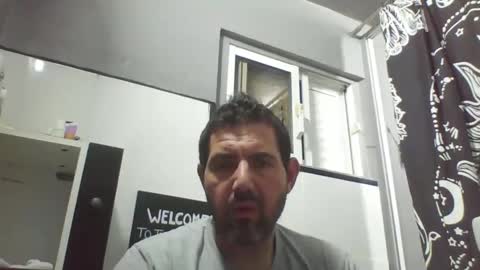 Snapshot of windowpane5 chatting on December 28, 2:22 am windowpane online show from December 28, 2:22 am