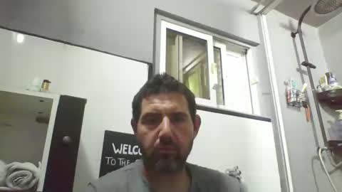 Snapshot of windowpane5 chatting on December 31, 3:12 am windowpane online show from December 31, 3:12 am