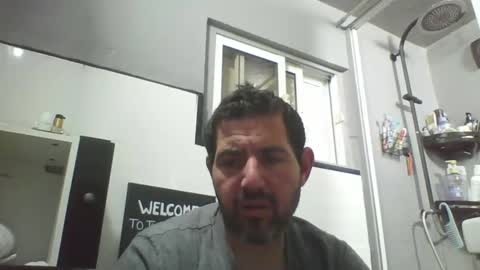 Snapshot of windowpane5 chatting on January 1, 1:26 am windowpane online show from January 1, 1:26 am