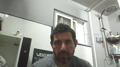 Snapshot of windowpane5 chatting on January 1, 11:40 pm windowpane online show from January 1, 11:40 pm