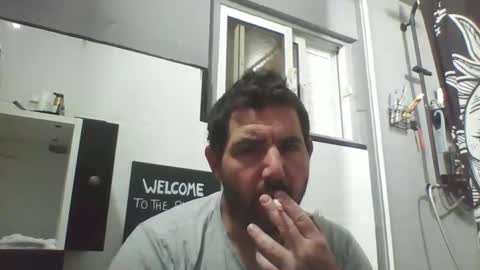 Snapshot of windowpane5 chatting on January 4, 1:10 am windowpane online show from January 4, 1:10 am