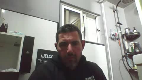 Snapshot of windowpane5 chatting on January 18, 6:43 pm windowpane online show from January 18, 6:43 pm