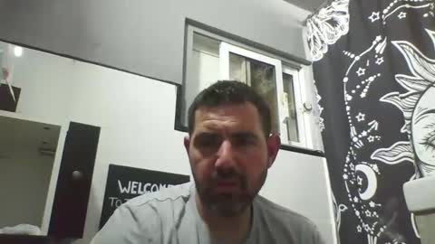 Snapshot of windowpane5 chatting on January 21, 6:23 pm windowpane online show from January 21, 6:23 pm