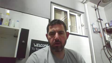 Snapshot of windowpane5 chatting on January 25, 1:54 am windowpane online show from January 25, 1:54 am