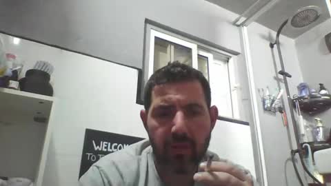 Snapshot of windowpane5 chatting on January 31, 9:16 pm windowpane online show from January 31, 9:16 pm