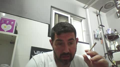 Snapshot of windowpane5 chatting on February 2, 11:42 pm windowpane online show from February 2, 11:42 pm