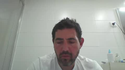 Snapshot of windowpane5 chatting on March 3, 4:35 pm windowpane online show from March 3, 4:35 pm