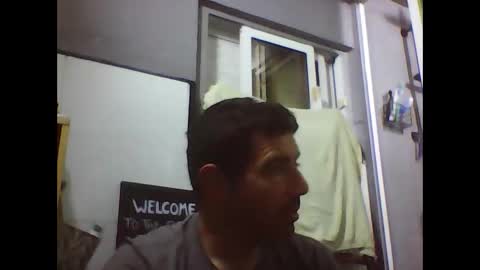 Snapshot of windowpane5 chatting on December 16, 12:15 am windowpane online show from December 16, 12:15 am