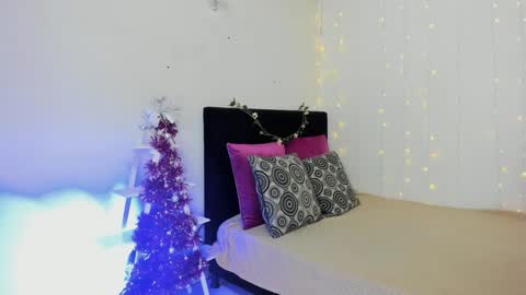 Snapshot of wini_fer chatting on December 31, 12:04 pm Wini Fer online show from December 31, 12:04 pm