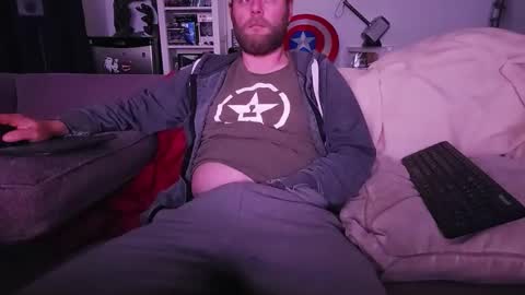 Snapshot of winter117 chatting on October 24, 3:36 am winter117 online show from October 24, 3:36 am