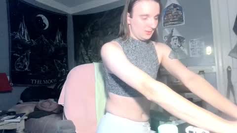 Snapshot of winter123137 chatting on January 20, 11:24 am Winter online show from January 20, 11:24 am