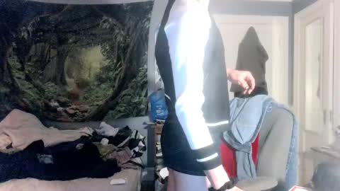 Snapshot of winter123137 chatting on February 6, 12:43 am Winter online show from February 6, 12:43 am