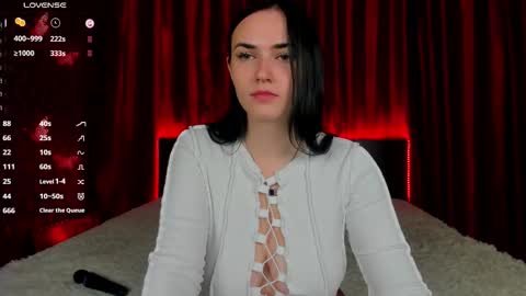 Snapshot of witch_baby_ chatting on October 15, 6:35 am Kira online show from October 15, 6:35 am