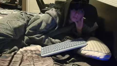 Snapshot of witchbitchmommy chatting on November 20, 10:04 am witchbitchmommy online show from November 20, 10:04 am