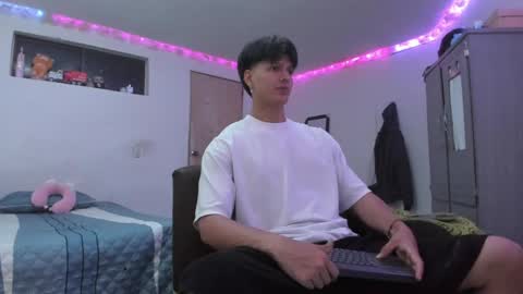 Ken online show from April 8, 4:56 am