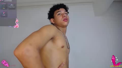 SEXY VALEN online show from September 14, 2:33 am