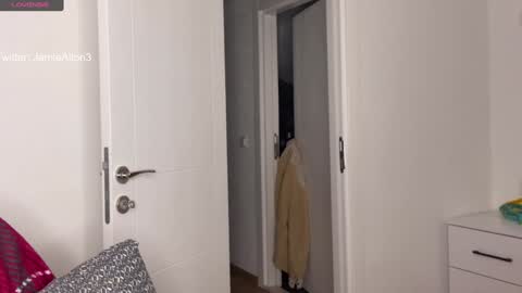 Snapshot of wlademarbergs chatting on February 3, 3:20 am Wlademar online show from February 3, 3:20 am