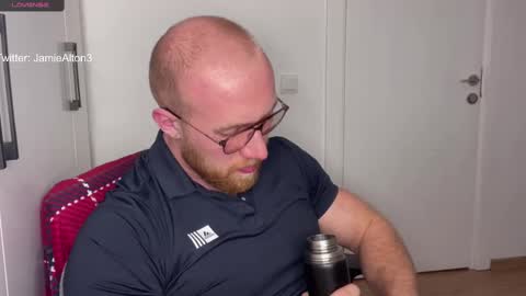 Snapshot of wlademarbergs chatting on February 25, 2:58 am Wlademar online show from February 25, 2:58 am