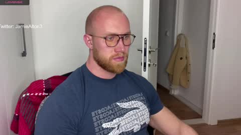 Snapshot of wlademarbergs chatting on March 9, 1:25 am Wlademar online show from March 9, 1:25 am