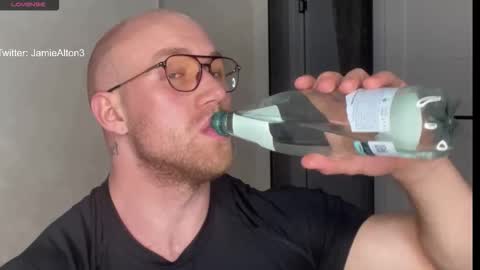 Snapshot of wlademarbergs chatting on November 10, 2:32 am Wlademar online show from November 10, 2:32 am