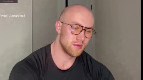 Snapshot of wlademarbergs chatting on December 18, 12:17 am Wlademar online show from December 18, 12:17 am