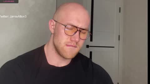 Snapshot of wlademarbergs chatting on December 23, 12:41 am Wlademar online show from December 23, 12:41 am