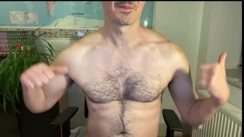 Snapshot of wladsexy88 chatting on November 4, 4:39 pm Wladsexy88 online show from November 4, 4:39 pm