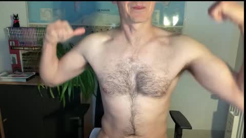 Snapshot of wladsexy88 chatting on November 29, 7:55 am Wladsexy88 online show from November 29, 7:55 am