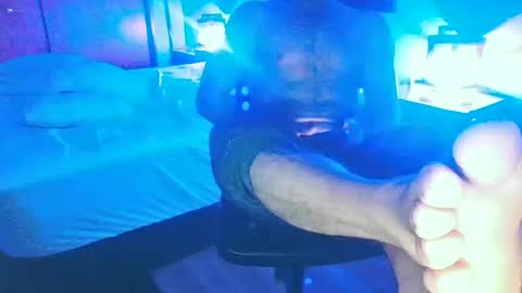 Snapshot of wmack25 chatting on October 10, 2:10 am wmack25 online show from October 10, 2:10 am