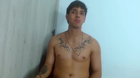 Snapshot of wolf_light chatting on December 15, 10:36 pm wolf_light online show from December 15, 10:36 pm