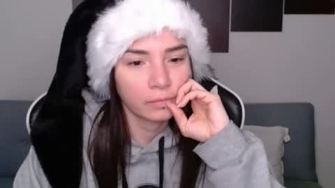 Alex online show from December 30, 3:25 am