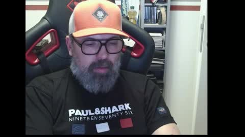 Snapshot of womenizzeer chatting on December 17, 11:00 pm Adam online show from December 17, 11:00 pm