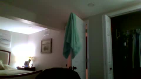 woodeee77 online show from February 15, 12:51 am