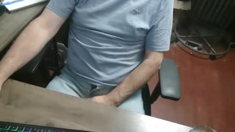 woodworker6473 online show from April 21, 12:12 am