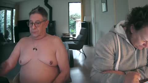 woodwurm and Snoeske online show from February 8, 8:20 am