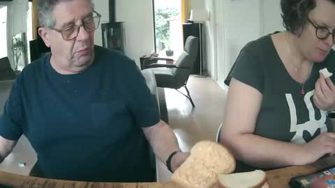 woodwurm and Snoeske online show from February 24, 12:05 pm