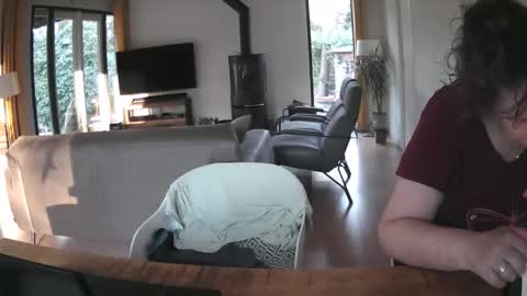 woodwurm and Snoeske online show from March 2, 7:15 am