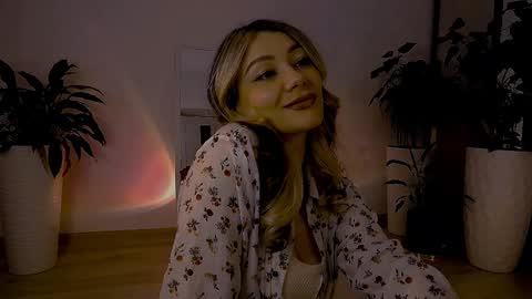 worldsbaby online show from February 13, 10:22 pm