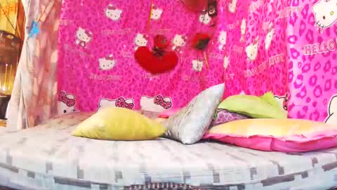 Snapshot of worldsexarika chatting on May 12, 2:52 am AIRA online show from May 12, 2:52 am