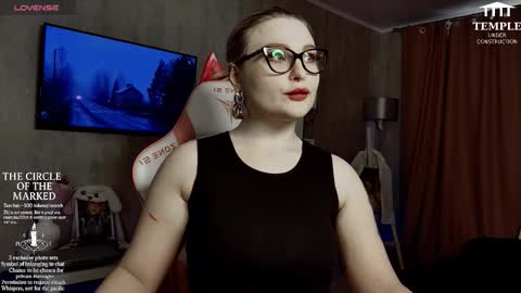 Snapshot of wounded_goddess chatting on October 7, 5:37 am Goddess Sophy online show from October 7, 5:37 am