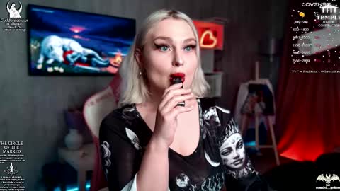 Snapshot of wounded_goddess chatting on November 25, 3:12 pm Goddess Sophy online show from November 25, 3:12 pm