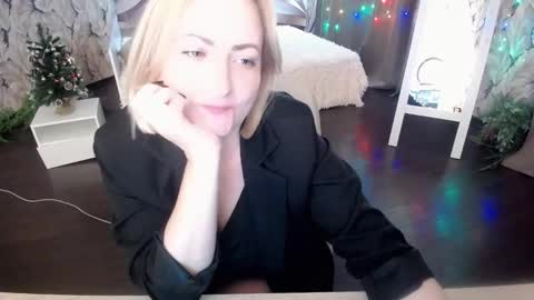 Snapshot of wow_co chatting on December 19, 4:13 pm wow_co online show from December 19, 4:13 pm