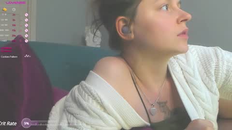 Snapshot of wow_luvng chatting on December 1, 7:36 pm Rebecy online show from December 1, 7:36 pm