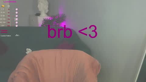 Snapshot of wow_luvng chatting on December 4, 6:06 pm Rebecy online show from December 4, 6:06 pm