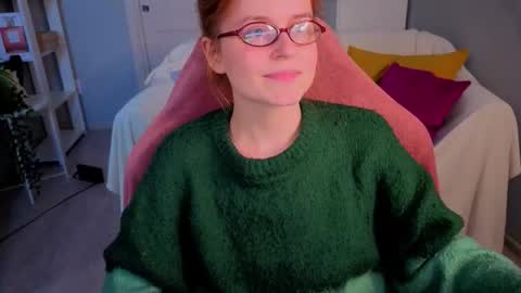 Snapshot of wow_luvng chatting on September 28, 2:00 pm Rebecy online show from September 28, 2:00 pm